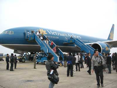 Chi phí bay nội địa tăng 